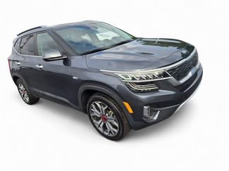 Used 2021 Kia Seltos SX w/ SX Sunroof Package image 1