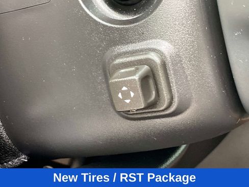 Used 2019 Chevrolet Tahoe Premier w/ RST 6.2L Performance Edition AWD/4WD image 32