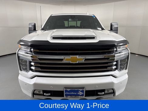 Used 2023 Chevrolet Silverado 3500 High Country w/ Safety Package II AWD/4WD image 4
