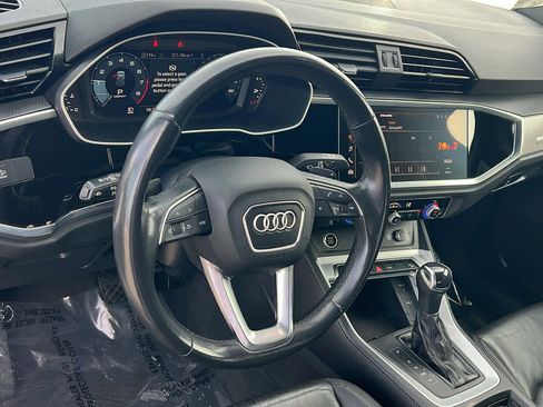 Used 2023 Audi Q3 2.0T Premium image 10