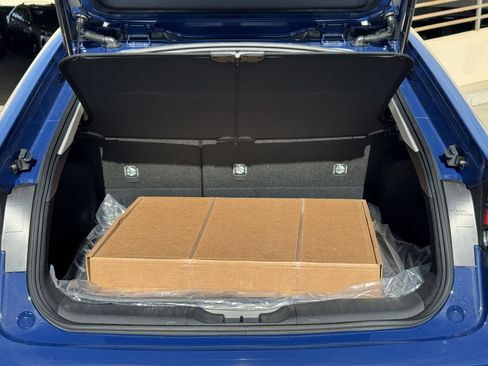 New 2026 Toyota Prius XLE image 9