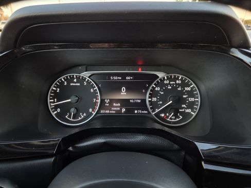 Used 2025 Nissan Pathfinder SV image 36