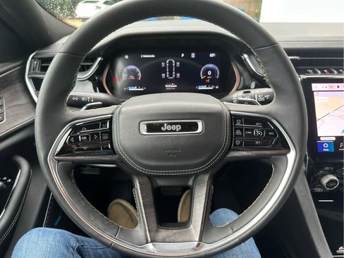 Used 2023 Jeep Grand Cherokee L Overland image 29