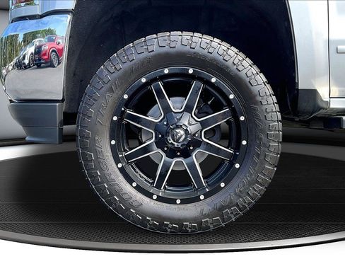Used 2018 Chevrolet Silverado 1500 LT w/ LT Eassist Package AWD/4WD image 33
