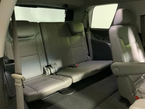 Used 2019 Chevrolet Tahoe LT w/ LT Signature Package AWD/4WD image 33