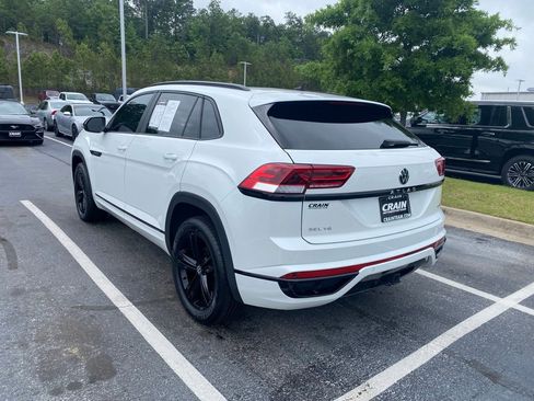 Used 2023 Volkswagen Atlas Cross Sport SEL R-Line AWD/4WD image 5