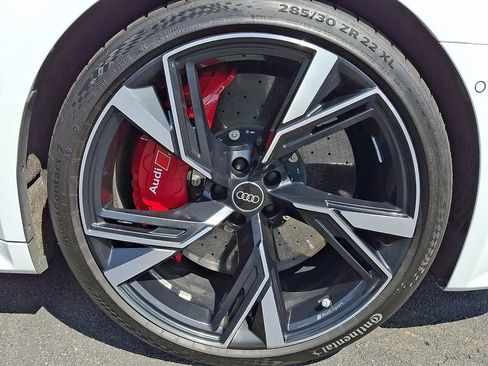 Used 2022 Audi RS 6 AWD/4WD image 8