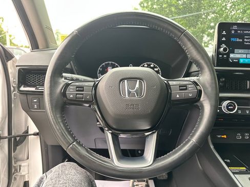 Used 2024 Honda CR-V EX-L image 12