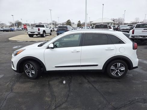 Used 2020 Kia Niro LXS image 19