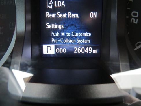 Used 2023 Toyota Tacoma TRD Sport AWD/4WD image 27