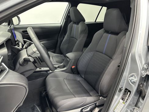 Used 2026 Toyota Corolla Cross SE w/ Moonroof Package image 15