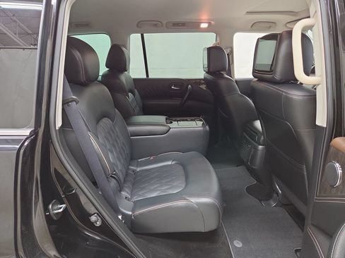 Used 2022 Nissan Armada Platinum w/ Captain's Chairs Package AWD/4WD image 11
