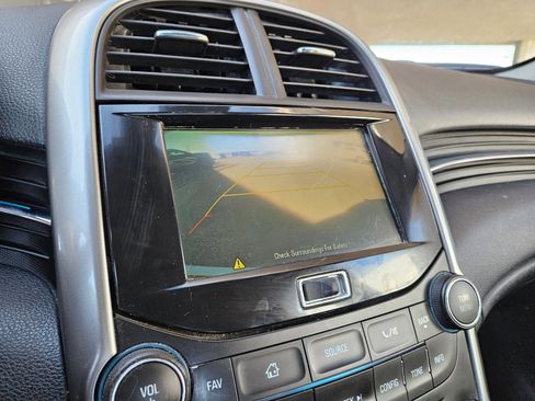 Used 2015 Chevrolet Malibu LT w/ Power Convenience Package image 17