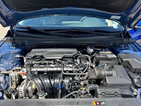 Used 2023 Hyundai Elantra SEL w/ Preferred Accessory Package FWD image 23