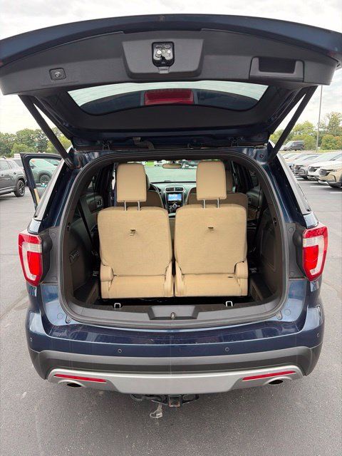 Used 2017 Ford Explorer Limited AWD/4WD image 22