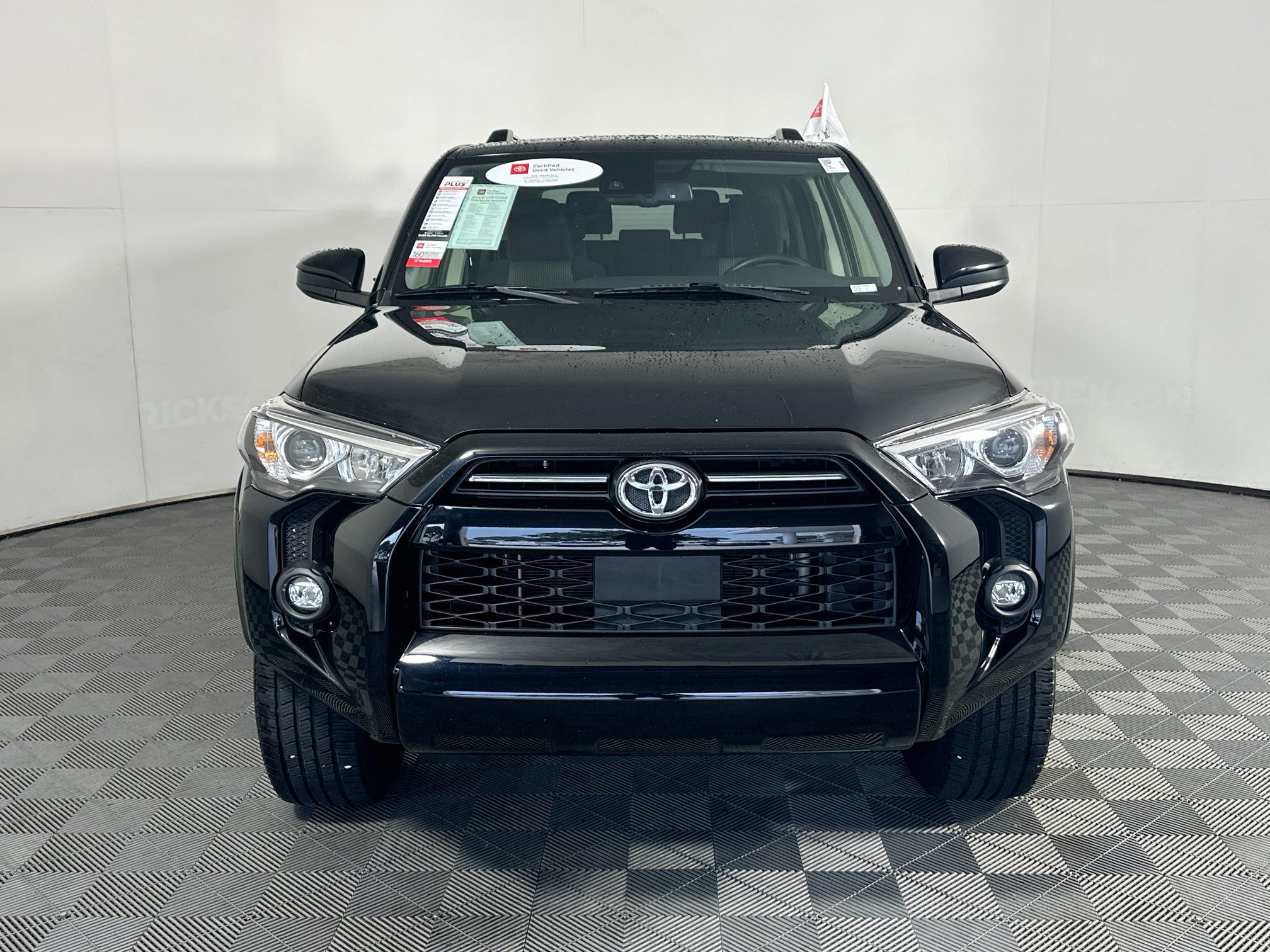 Certified 2024 Toyota 4Runner SR5 RWD image 8