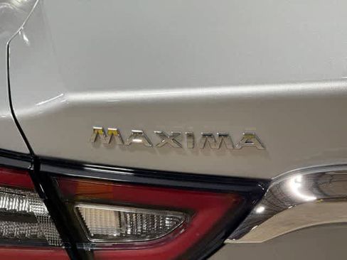Used 2023 Nissan Maxima SV FWD image 24