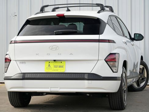 Used 2025 Hyundai Kona SEL image 4