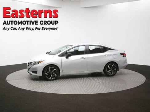 Used 2025 Nissan Versa SR w/ Trunk Package image 57