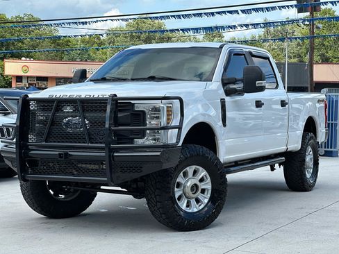 Used 2019 Ford F250 XL w/ Power Equipment Group AWD/4WD image 3