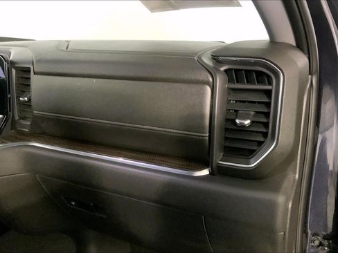 Used 2023 Chevrolet Silverado 1500 LT AWD/4WD image 16