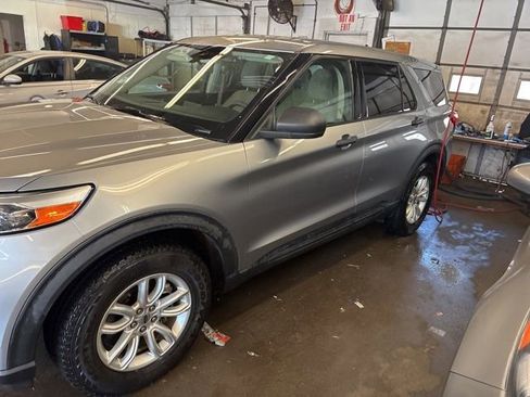Used 2021 Ford Explorer 4WD image 4