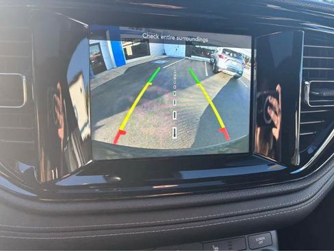 Used 2022 Dodge Durango GT image 22