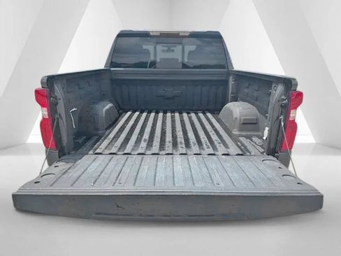 Used 2020 Chevrolet Silverado 1500 RST AWD/4WD image 32