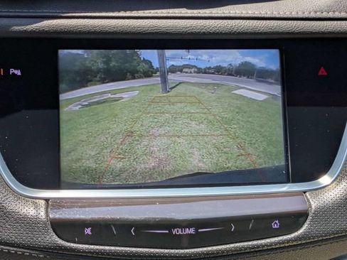Used 2018 Cadillac XT5 Luxury w/ Driver Awareness Package FWD image 23