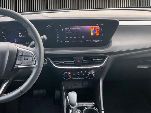 Used 2025 Buick Encore GX Preferred image 6