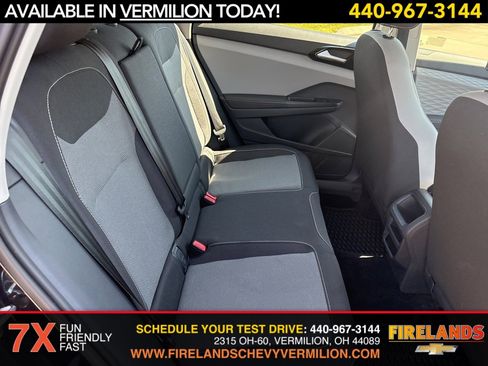 Used 2024 Volkswagen Taos S image 28