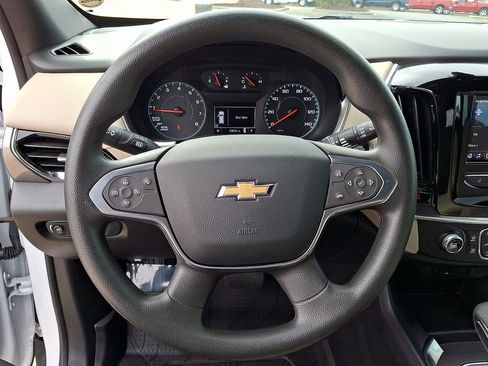 Used 2023 Chevrolet Traverse LS w/ Safety Package FWD image 16