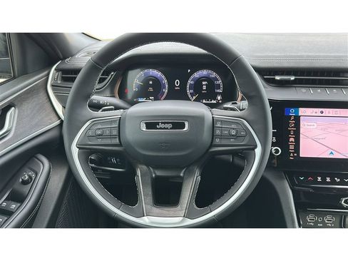 New 2026 Jeep Grand Cherokee Altitude RWD image 19