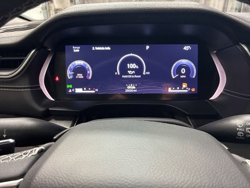 Used 2023 Jeep Grand Cherokee Limited w/ Black Appearance Package image 21