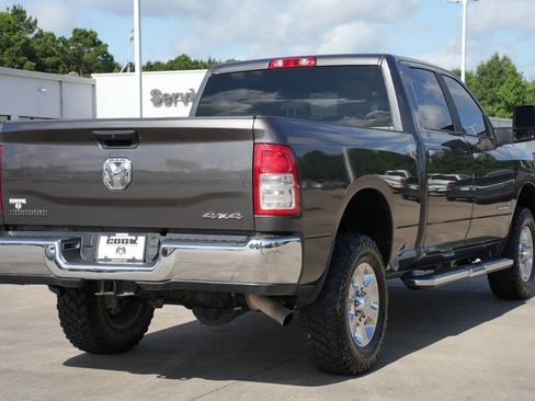 Used 2024 RAM 2500 Big Horn AWD/4WD image 3