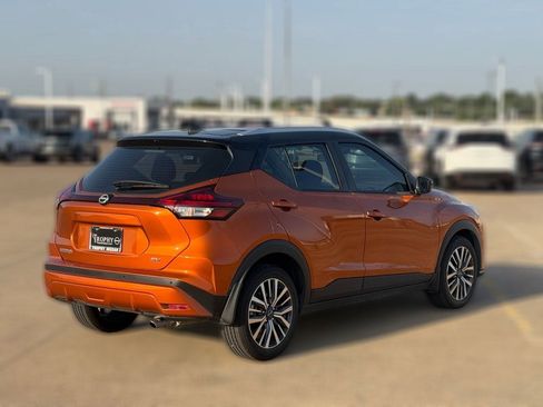 Certified 2024 Nissan Kicks SV w/ Exterior Package FWD image 6