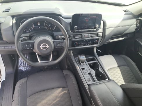 Certified 2023 Nissan Pathfinder S FWD image 17