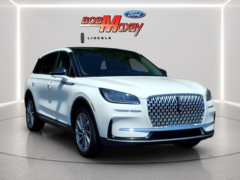 Used 2023 Lincoln Corsair AWD w/ Equipment Group 101A image 3