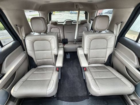 Used 2024 Lincoln Navigator Reserve AWD/4WD image 26