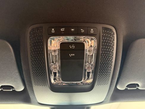 Used 2021 Mercedes-Benz GLB 250 image 29