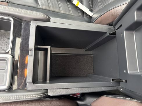 Used 2022 Nissan Pathfinder Platinum w/ Cargo Package FWD image 42
