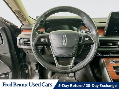 Used 2022 Lincoln Aviator Reserve w/ Elements Package Plus AWD/4WD image 16