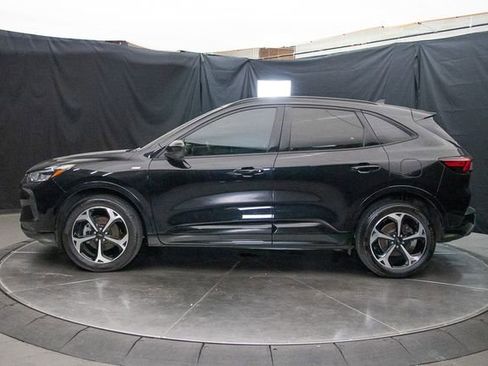 Used 2023 Ford Escape ST-Line Select w/ Tech Pack #2 image 9