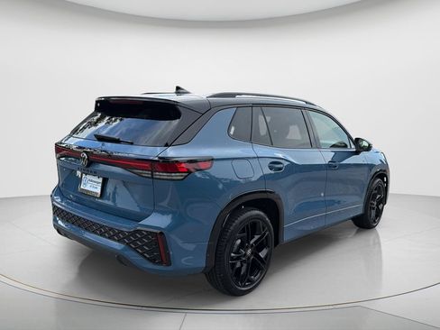 New 2026 Volkswagen Tiguan SE R-Line FWD image 5