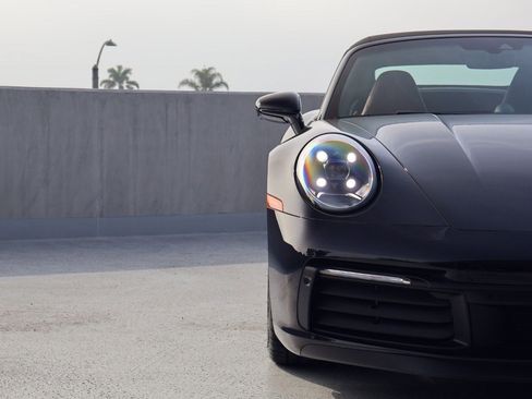 Certified 2023 Porsche 911 Carrera S image 12