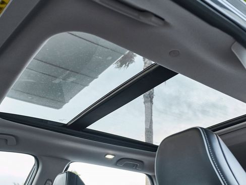 Used 2023 Honda Pilot Elite image 31