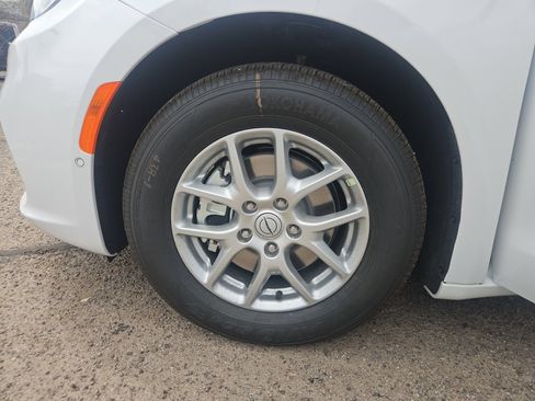 New 2026 Chrysler Pacifica Select image 26