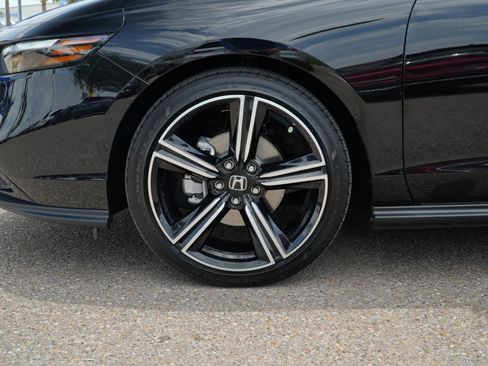 Used 2026 Honda Accord SE image 12