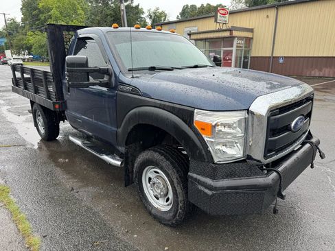 Used 2016 Ford F250 XL w/ XL Appearance Package AWD/4WD image 3