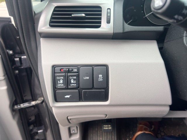 Used 2016 Honda Odyssey EX-L image 11
